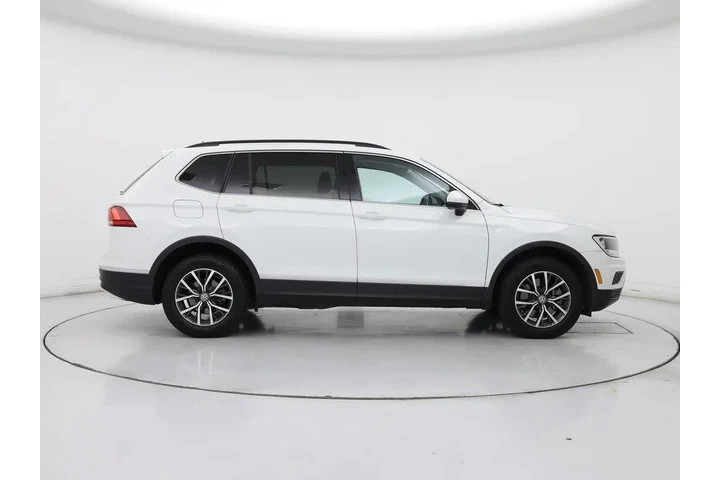 $19998 : Volkswagen Tiguan 2020 SE 4d image 7