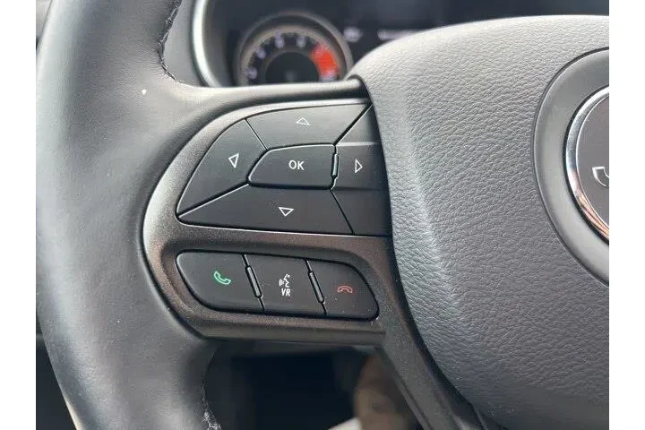 $18930 : Jeep Cherokee 2020 4x4 Trail image 9