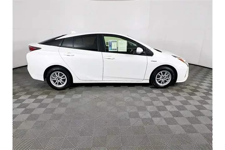 $18999 : Toyota Prius 2017 Two 4dr Ha image 8