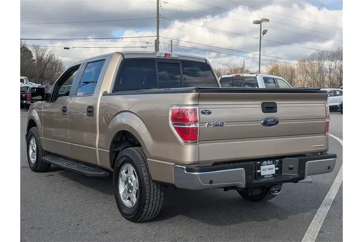 $5722 : Ford F-150 2014 4x2 XLT 4dr image 5
