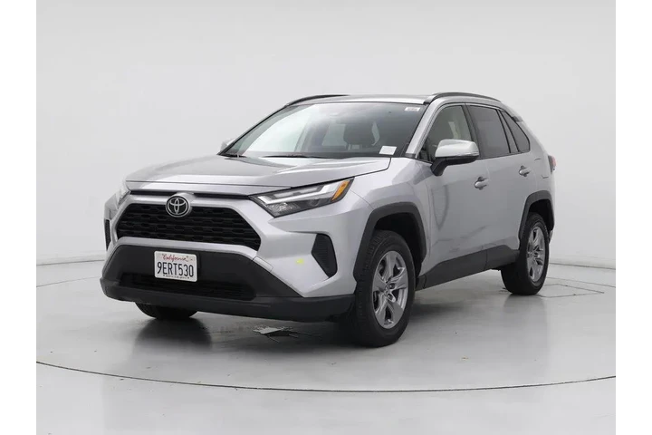 $25998 : Toyota RAV4 2023 XLE 4dr SUV image 4