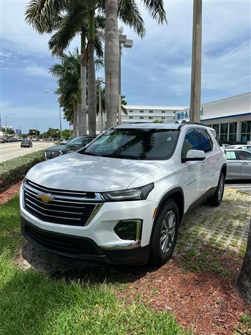 $31200 : Chevrolet Traverse LT image 1