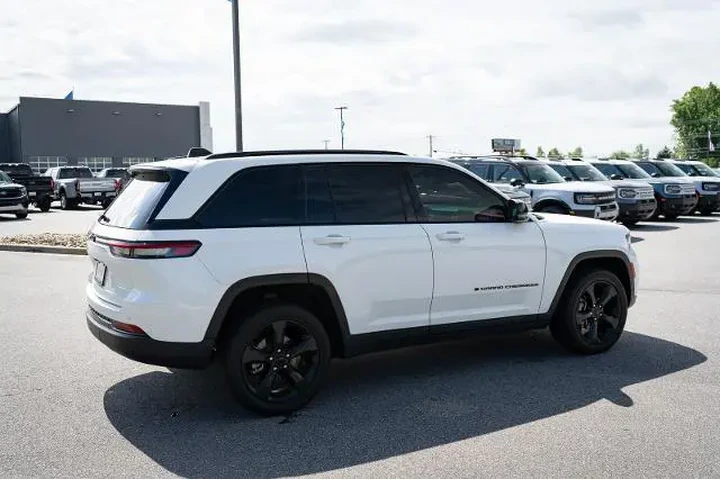 $35987 : Jeep Grand Cherokee 2023 4x4 image 10