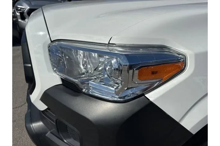 $25988 : Toyota Tacoma 2023 image 9