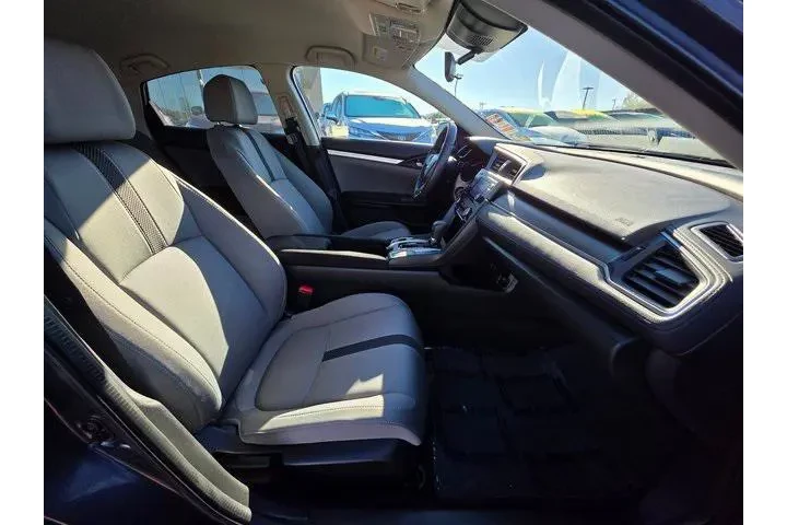 $17300 : Honda Civic 2020 LX 4dr Seda image 10