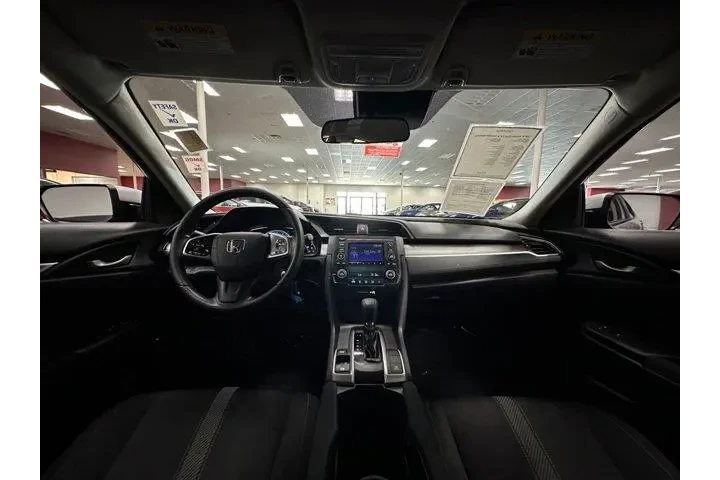$17801 : Honda Civic 2018 LX 4dr Seda image 10