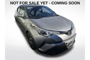Toyota C-HR 2018 XLE 4dr Cro