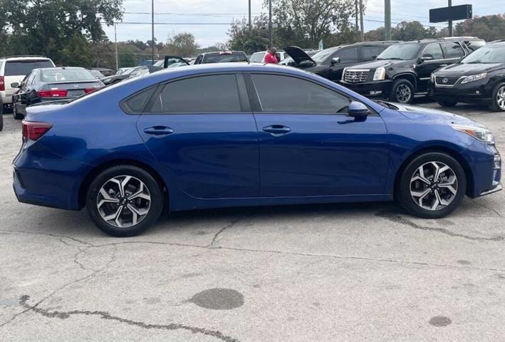 $9900 : 2019 Forte LXS image 4