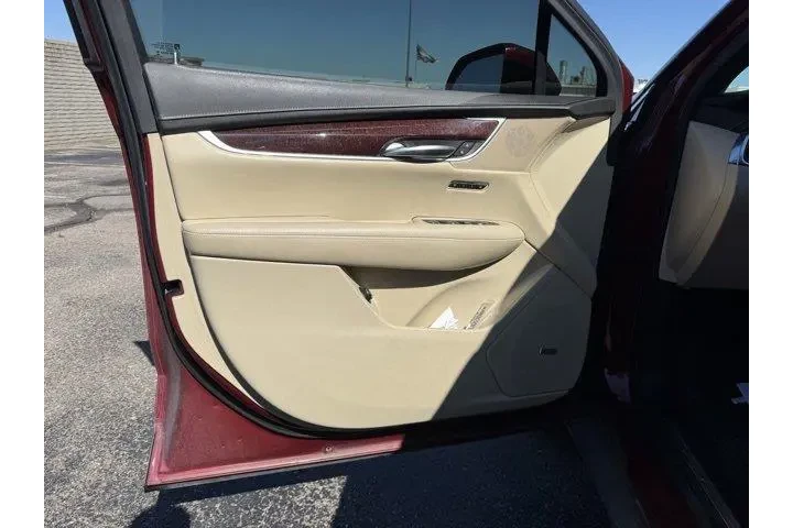 $18982 : Cadillac XT5 2018 Luxury 4dr image 9