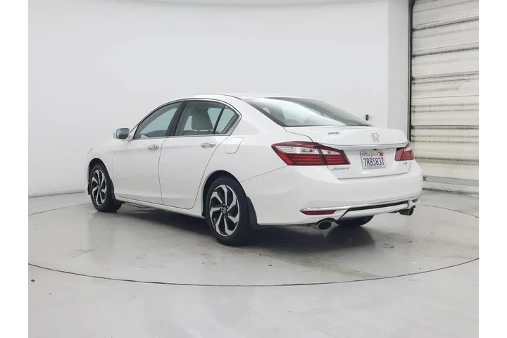 $17998 : Honda Accord 2016 EX-L V6 4d image 2