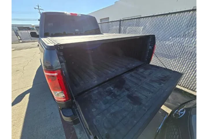 $24000 : Ford F-150 2017 4x2 XLT 4dr image 7