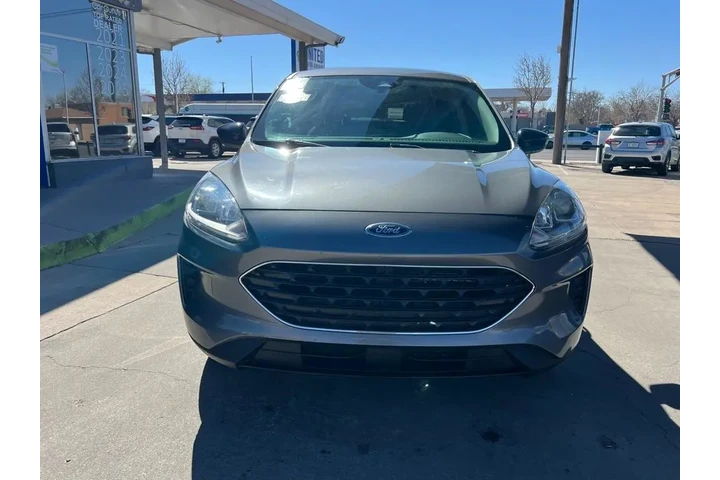 2021 Escape SE AWD image 2