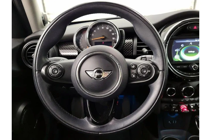 $15998 : MINI Hardtop 4 Door 2016 Coo image 10