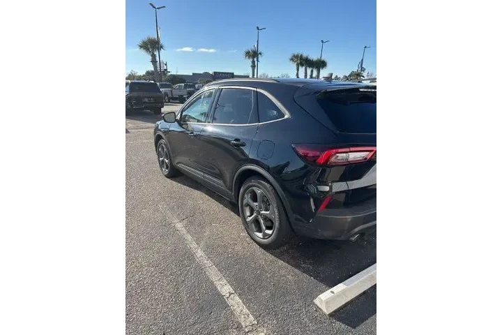 $23724 : Ford Escape 2025 ST-Line 4dr image 5