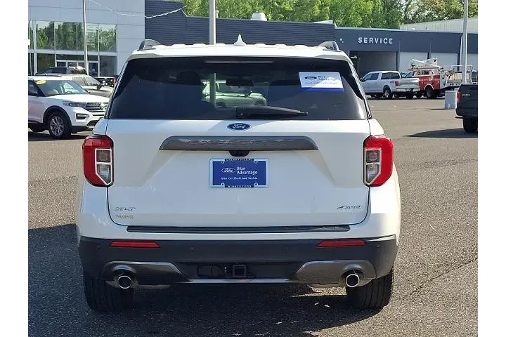 $33988 : Ford Explorer 2023 AWD XLT 4 image 5