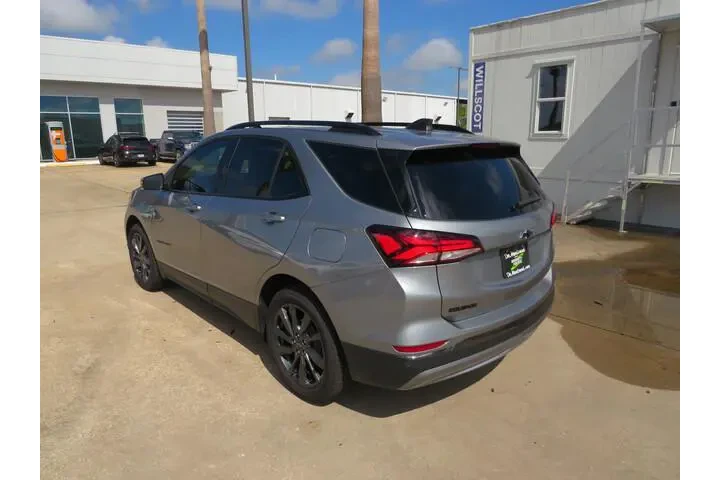 $30991 : Chevrolet Equinox 2023 RS 4d image 2