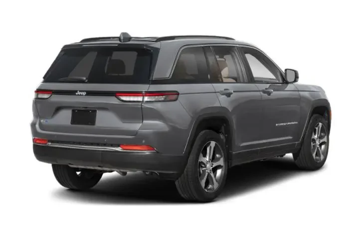 $28400 : Jeep Grand Cherokee 2023 4x4 image 3