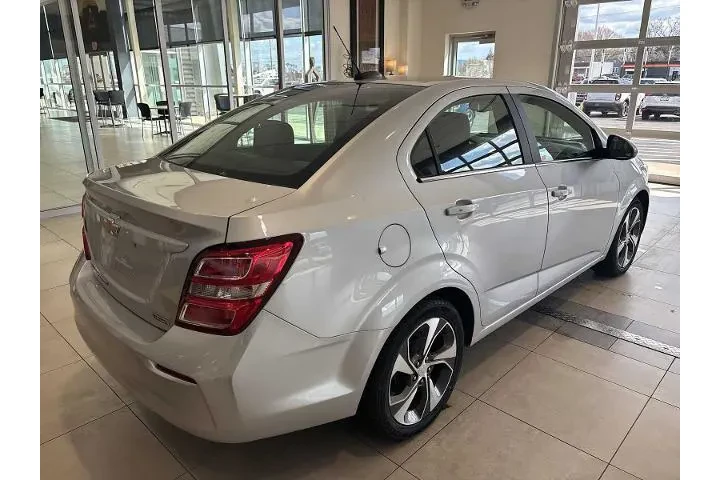 $9490 : Chevrolet Sonic 2018 Premier image 3