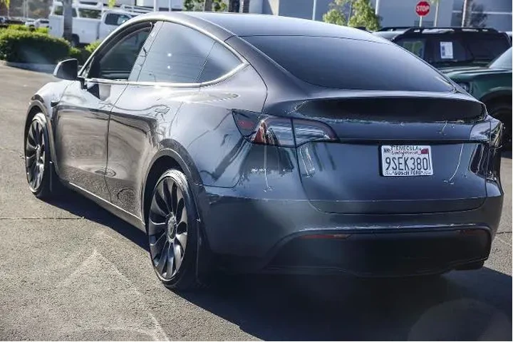 $29995 : Tesla Model Y 2022 AWD Perfo image 4