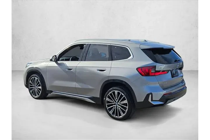 $38777 : BMW X1 2025 AWD xDrive28i 4d image 8