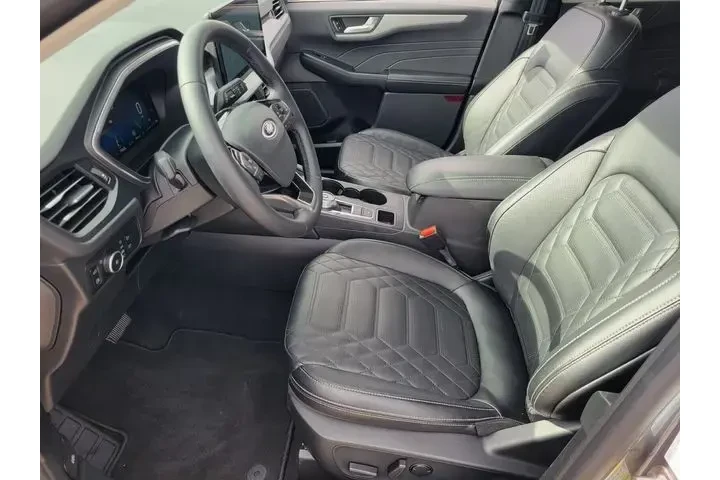 $28895 : Ford Escape Plug-In Hybrid 2 image 10