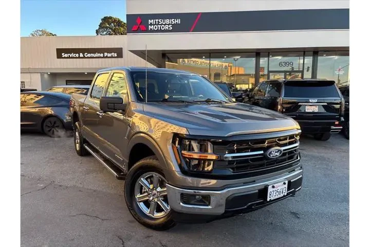 $39498 : Ford F-150 2024 4x4 XLT 4dr image 1