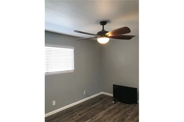 $1100 : Whittier CA ofrece con orgullo image 8