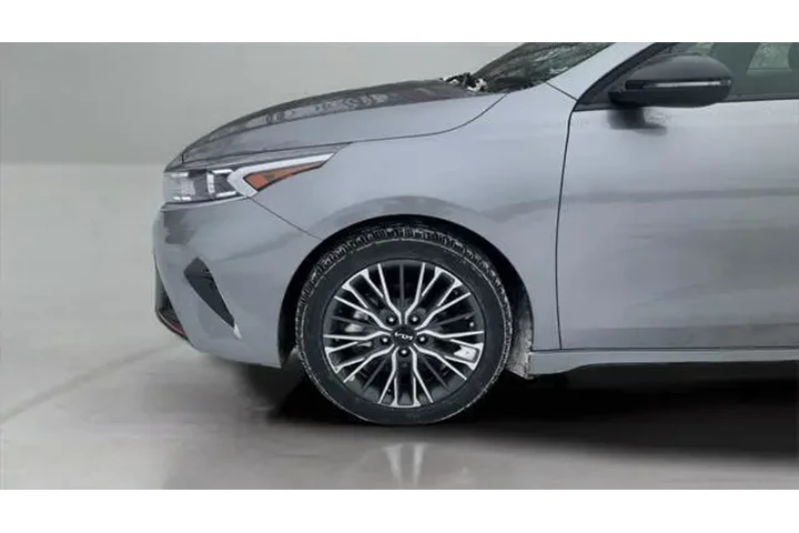 $19977 : Kia Forte 2024 GT-Line 4dr S image 9