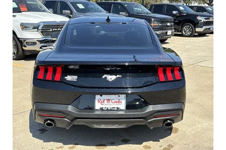 $29646 : Ford Mustang 2024 EcoBoost 2 image 6