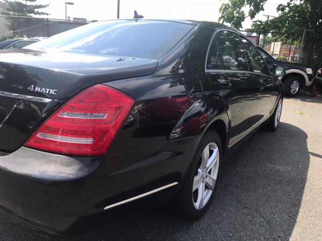$17500 : Used 2010 S-Class 4dr Sdn S55 image 6