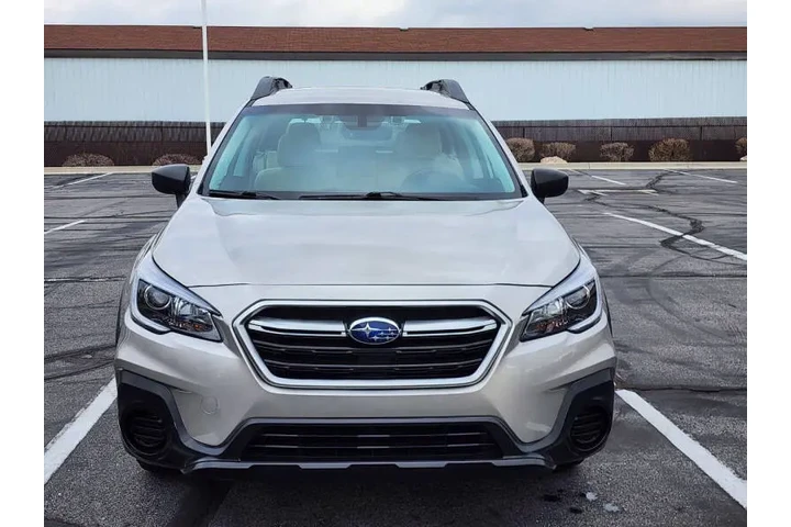$18300 : 2019 Outback 2.5i image 4