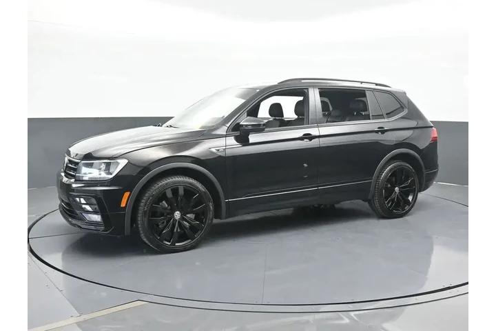 $12999 : Volkswagen Tiguan 2021 SE 4d image 2