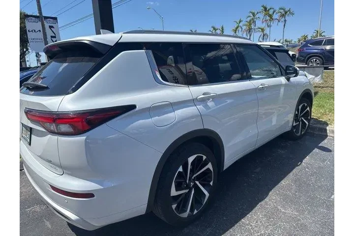 $19991 : Mitsubishi Outlander 2022 SE image 5