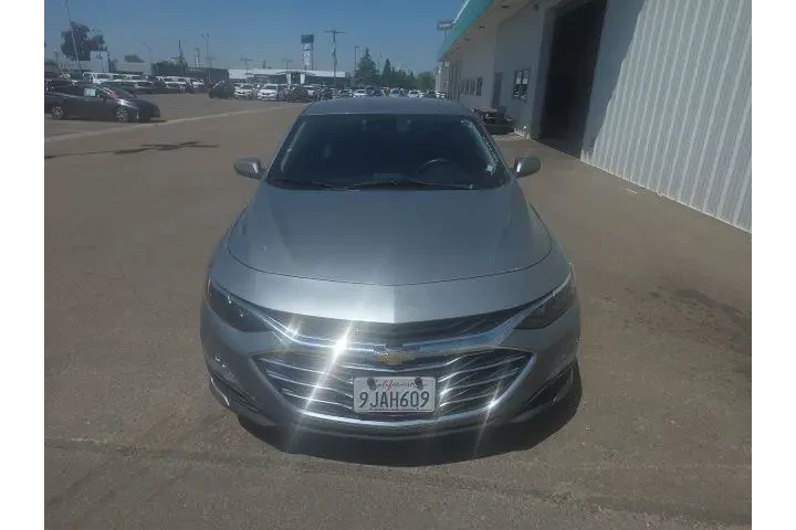 $19775 : Chevrolet Malibu 2024 LT 4dr image 2