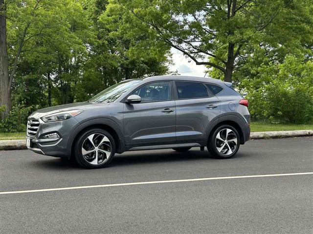 2016 Tucson Sport image 4