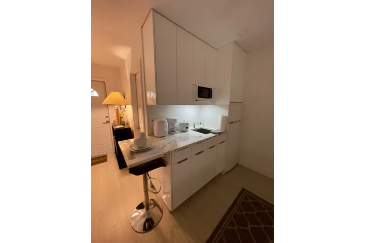 $1500 : Efficency con vista al Lago image 1