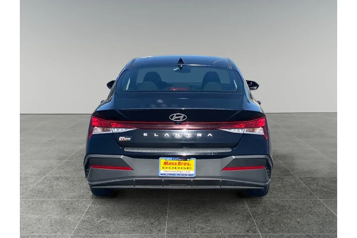 $21138 : Hyundai ELANTRA 2024 SEL 4dr image 4