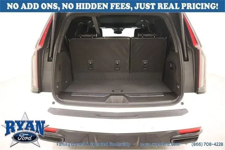 Cadillac Escalade 2023 4x4 S image 6