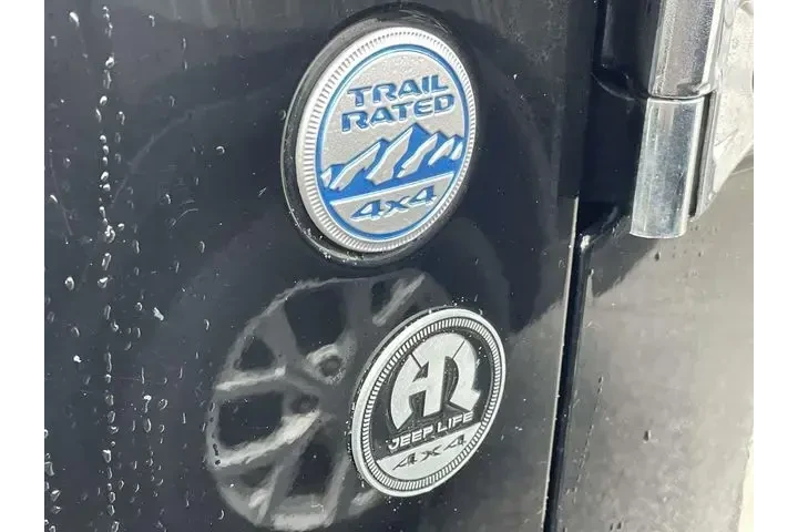 $25790 : Jeep Wrangler Unlimited 2021 image 9