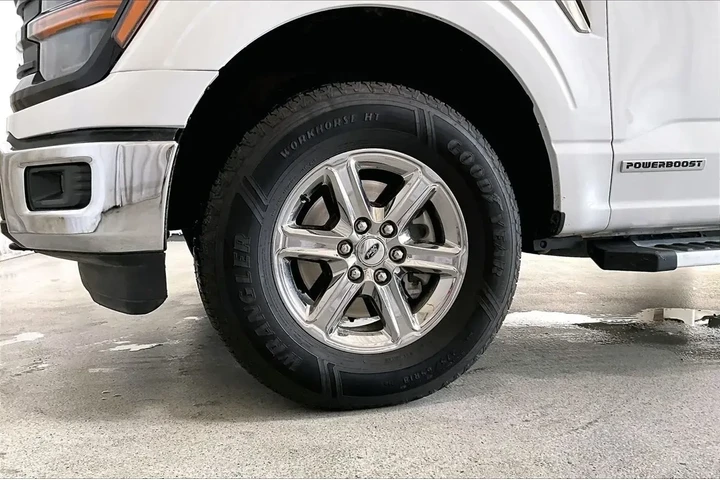 $37391 : Ford F-150 2024 4x4 XLT 4dr image 6