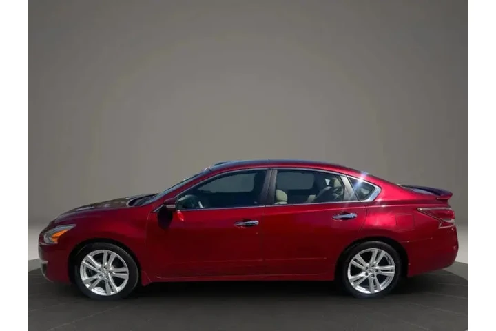 $10400 : 2014 Altima 3.5 SL image 4