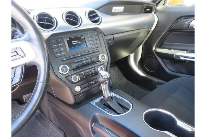 $25991 : Ford Mustang 2018 GT 2dr Fas image 10