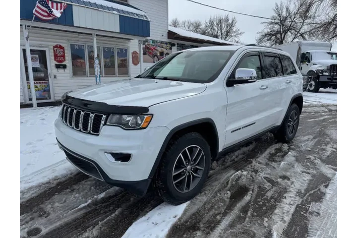 $14990 : 2017 Grand Cherokee Limited image 3