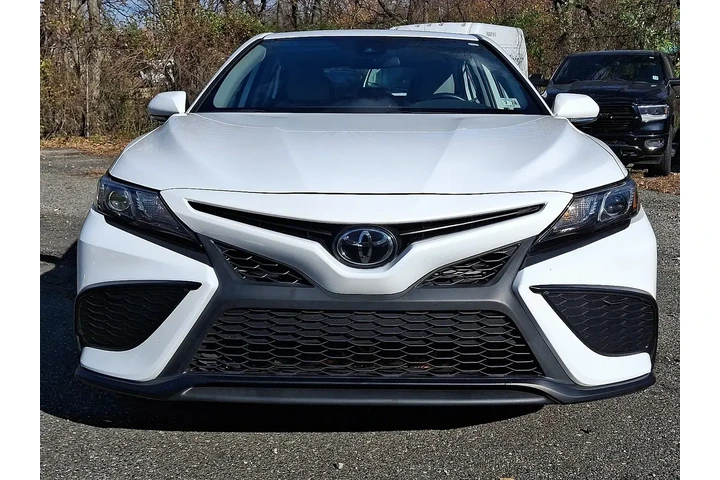 $24994 : Toyota Camry 2023 SE 4dr Sed image 8