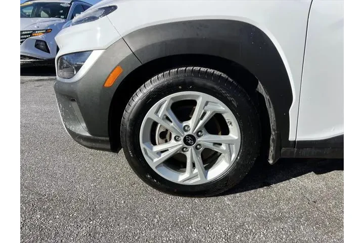 $20222 : Hyundai KONA 2022 AWD SEL 4d image 6