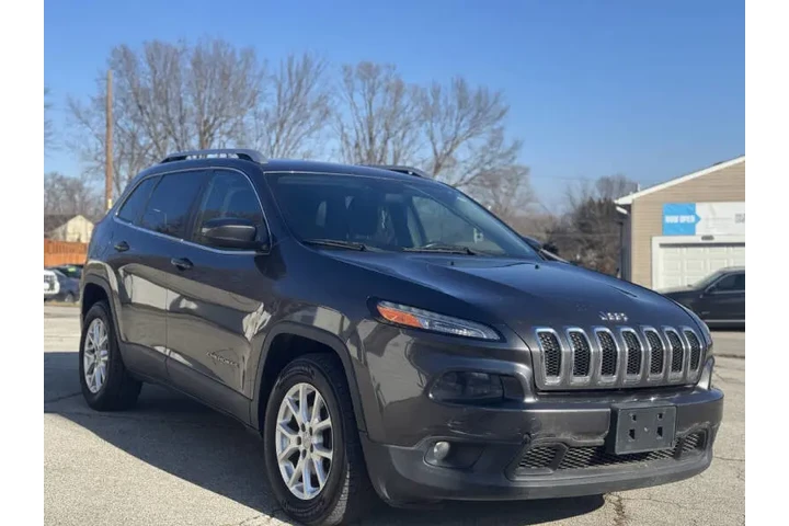 $7999 : 2014 Cherokee Latitude image 4