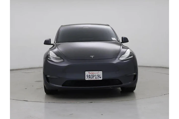 $27998 : Tesla Model Y 2022 AWD Long image 5
