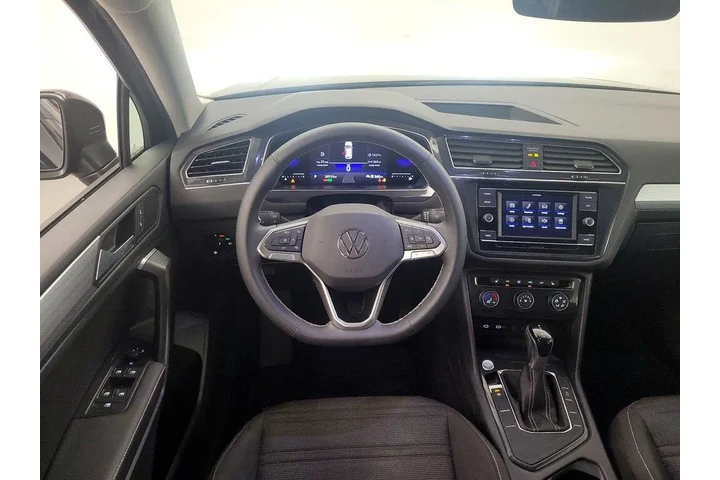 $21998 : Volkswagen Tiguan 2023 S 4dr image 10