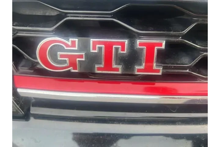 $23988 : Volkswagen Golf GTI 2020 S 4 image 3