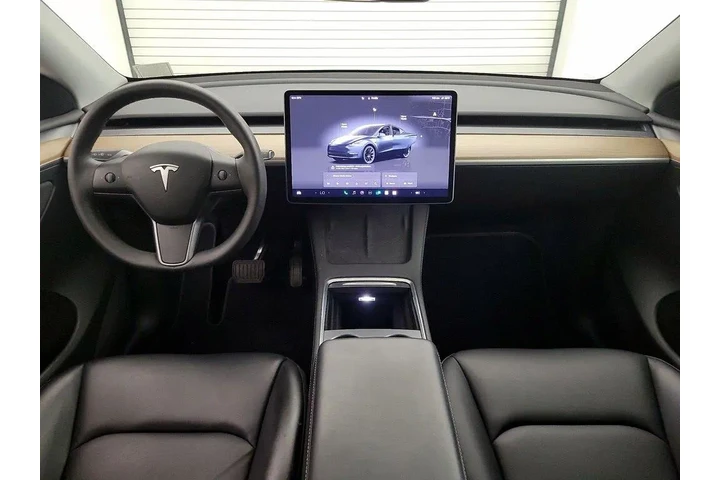 $35998 : Tesla Model Y 2024 Long Rang image 9
